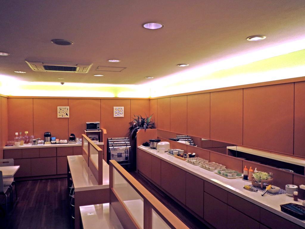 Super Hotel Ishigakijima Ishigaki  Экстерьер фото